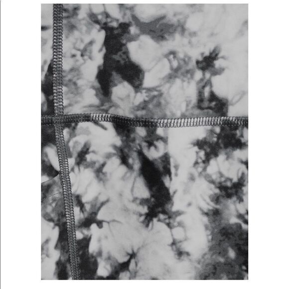 Women’s Performance Capri Leggings Size XS - Picture 5 of 5